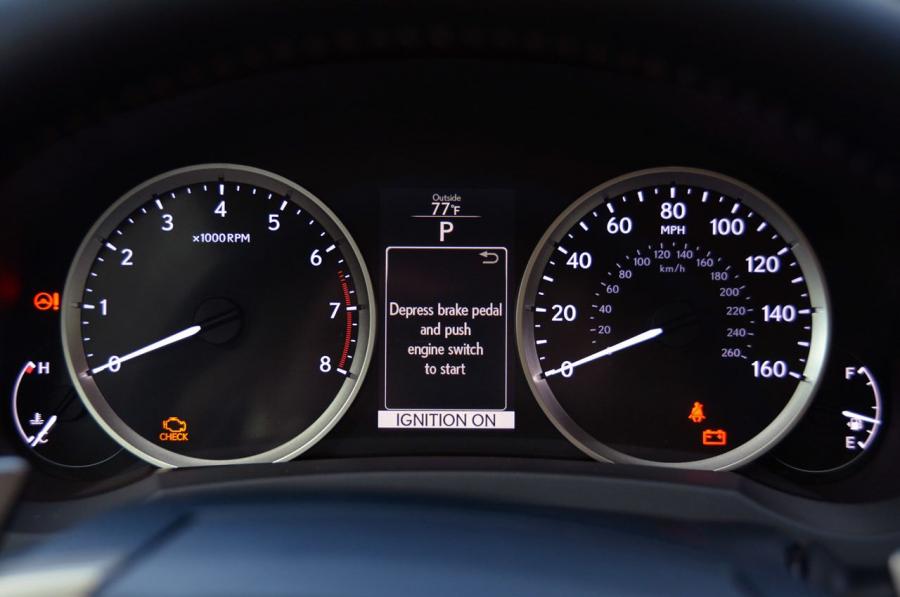  Lexus IS350 2014 года  (фото 22 из 42)